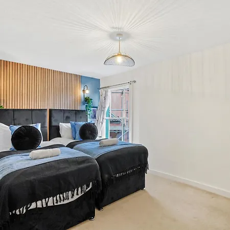 The Penthouse On Bristols Iconic Harbourside