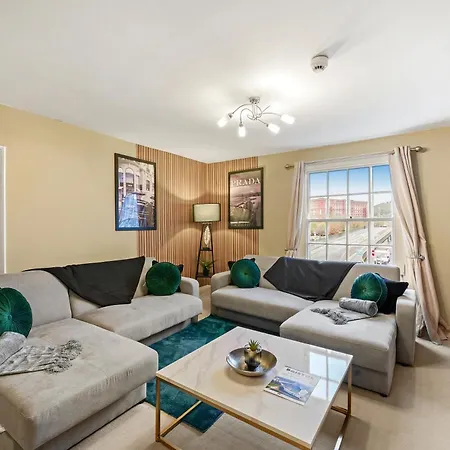 The Penthouse On Bristols Iconic Harbourside * בריסטול