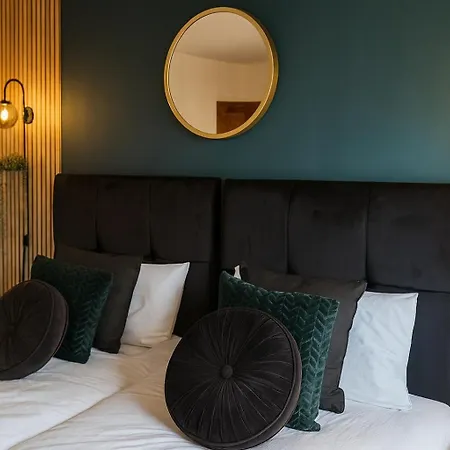 The Penthouse On Bristols Iconic Harbourside