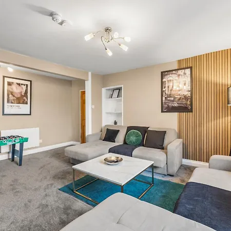 The Penthouse On Bristols Iconic Harbourside